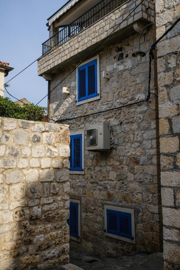 Hvar Old Dalmatian House Junior Suite - Deck 3 Хвар Экстерьер фото
